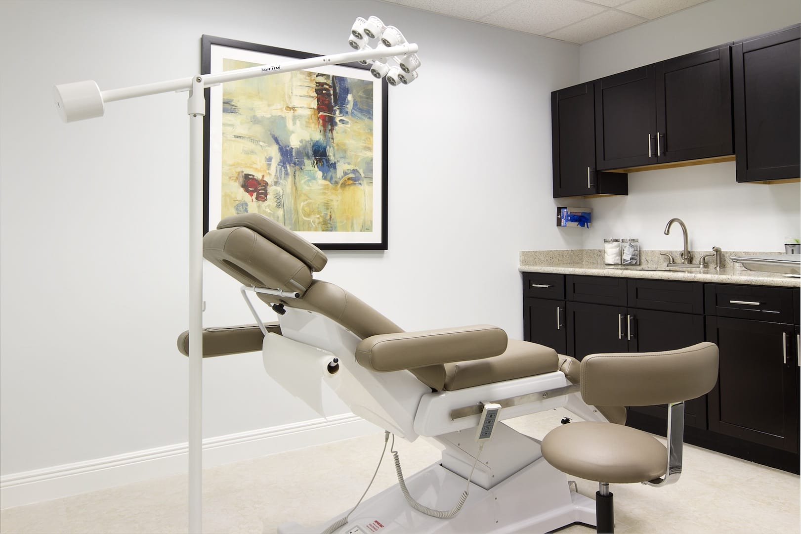 Thomassen Plastic Surgery Our Office