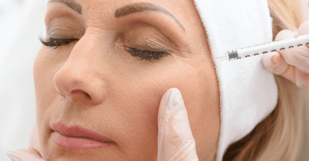 How botulinum toxin treatment is done by Dr. Thomassen in Fort Lauderdale.